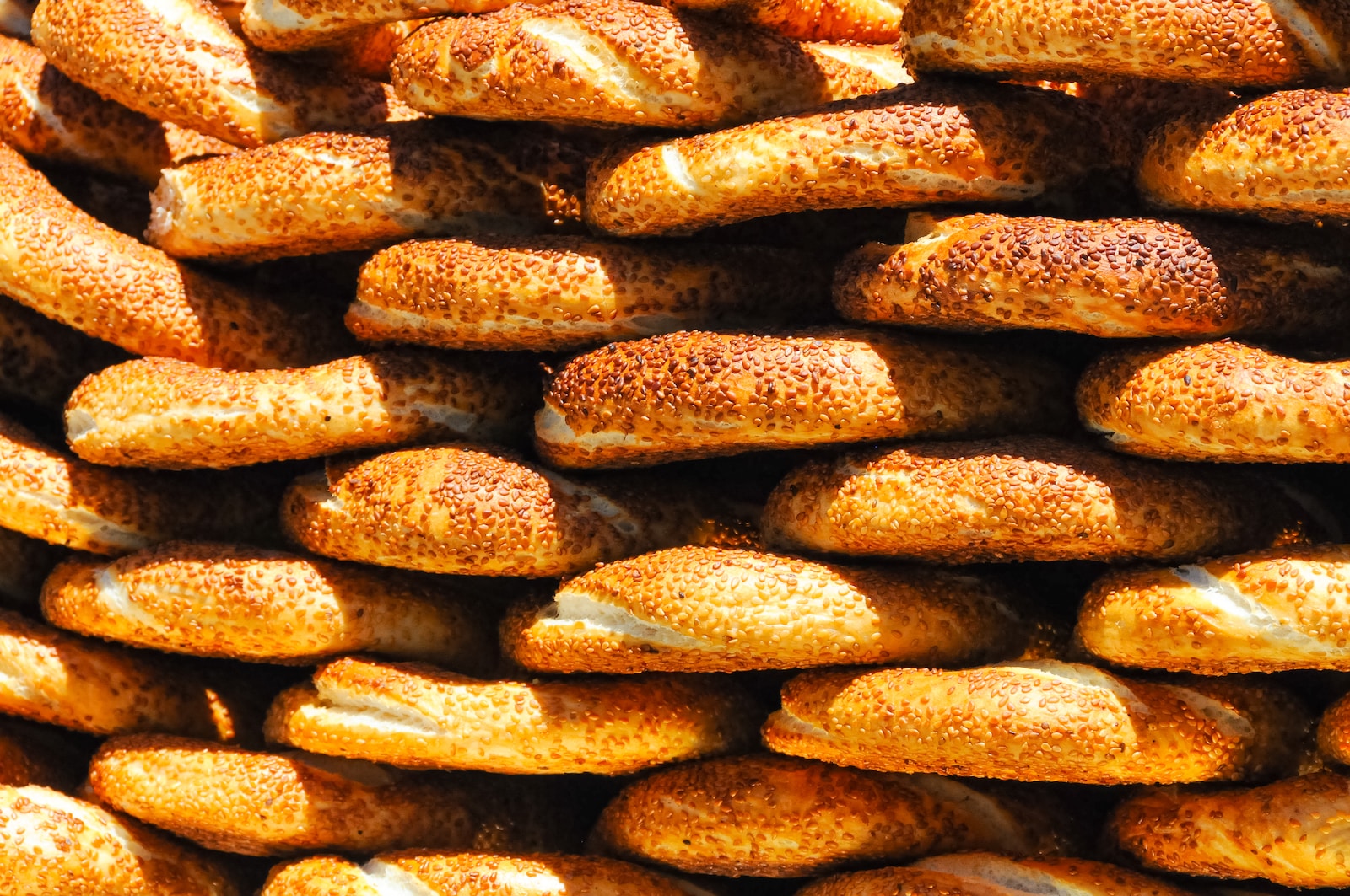 piles breads